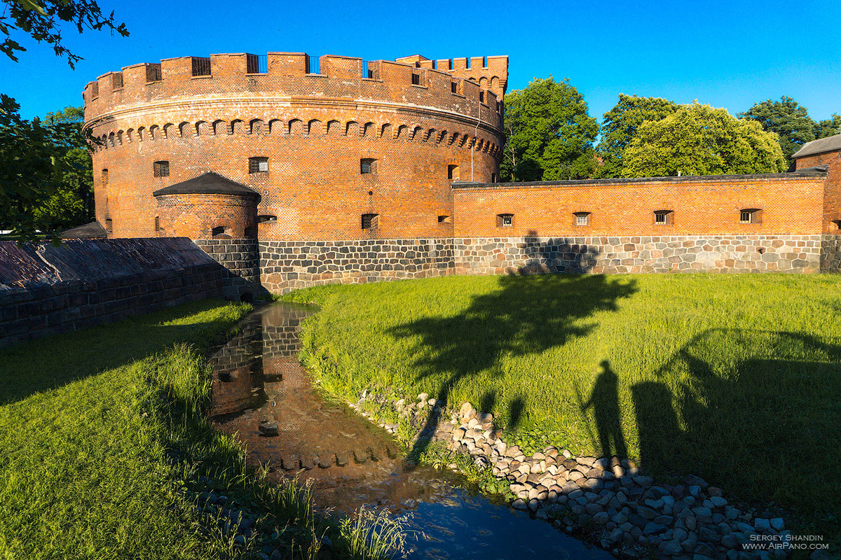 Kaliningrad (Калининград, Königsberg)